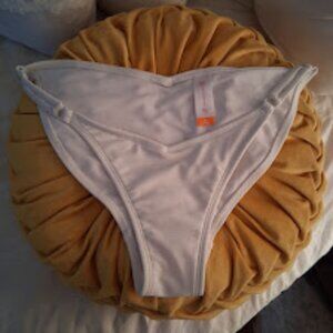 No Boundaries Bikini Bottom Size: M